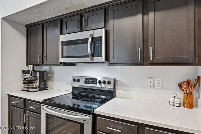 4959 KEY LIME Drive 206, Jacksonville, FL 32256
