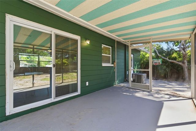 6522 112TH STREET, Seminole, FL 33772