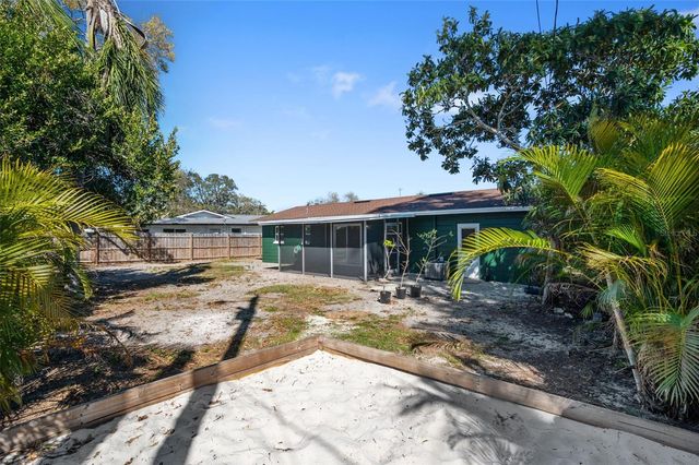 6522 112TH STREET, Seminole, FL 33772