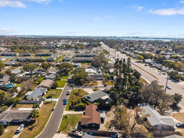 6522 112TH STREET, Seminole, FL 33772