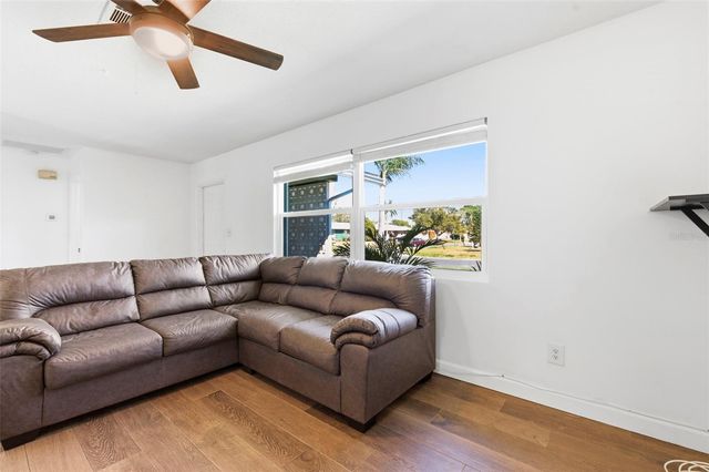 6522 112TH STREET, Seminole, FL 33772