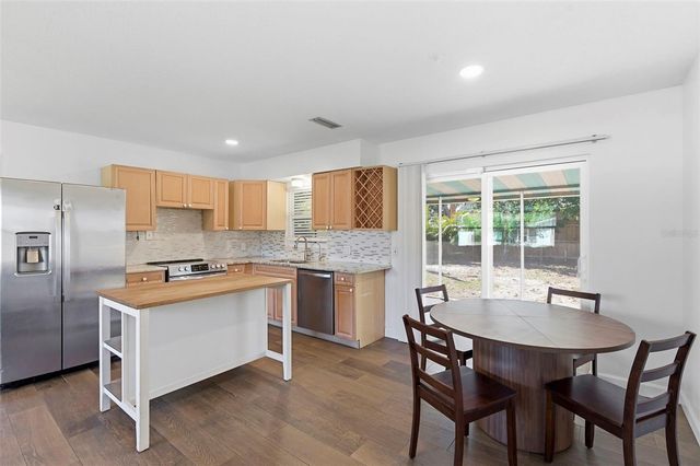 6522 112TH STREET, Seminole, FL 33772