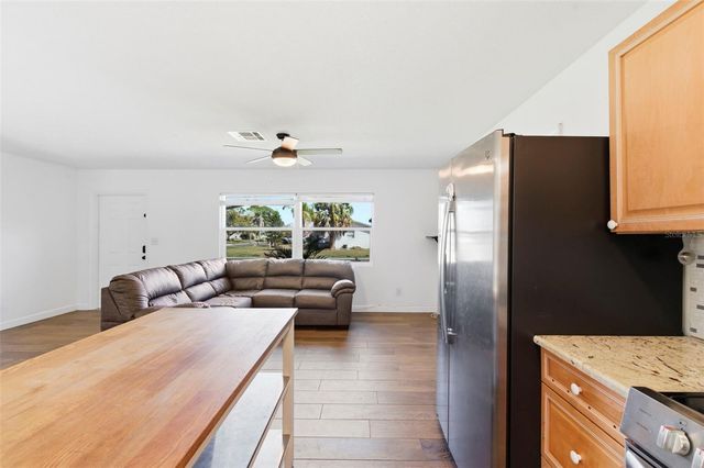 6522 112TH STREET, Seminole, FL 33772