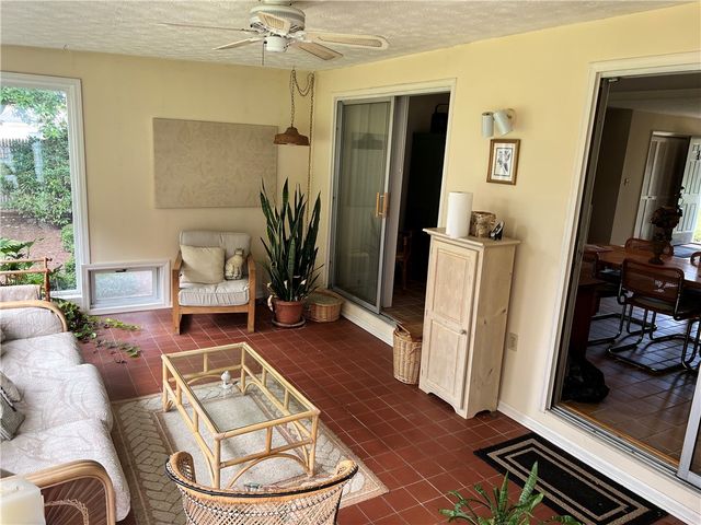 19 E Greenville Dr, Greenville Boro, PA 16125