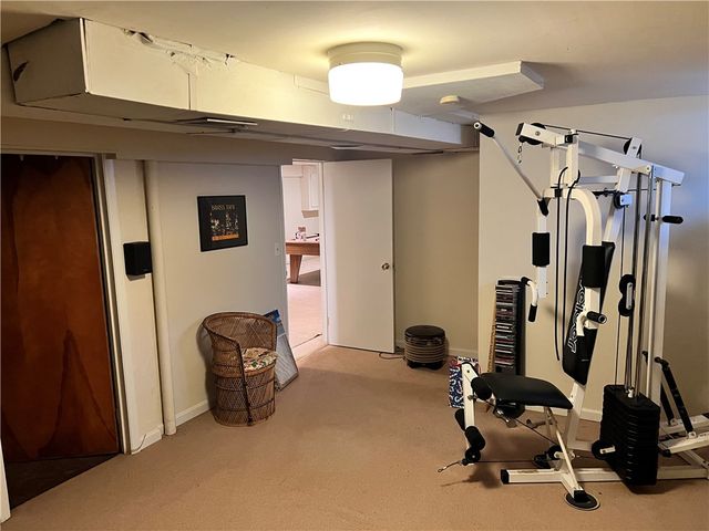 19 E Greenville Dr, Greenville Boro, PA 16125