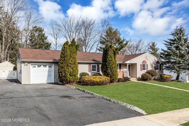 50 Westbrook Road, Howell, NJ 07731