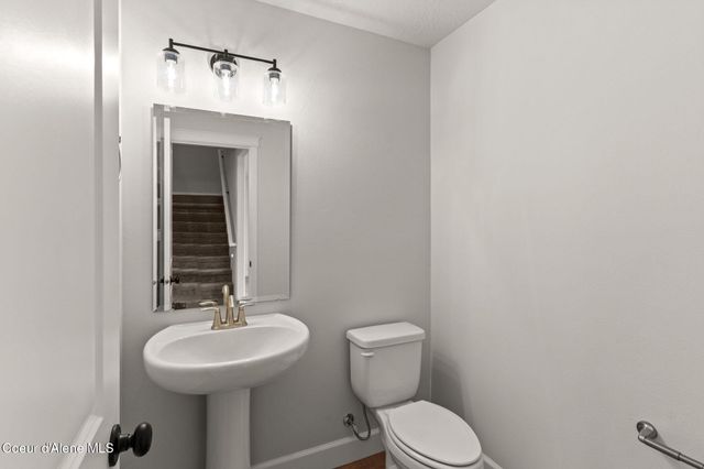 8882 CALIFORNIA ST, Rathdrum, ID 83858