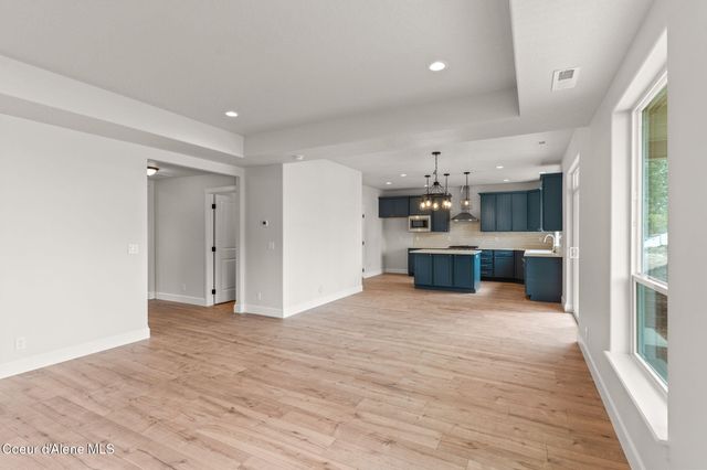 8882 CALIFORNIA ST, Rathdrum, ID 83858