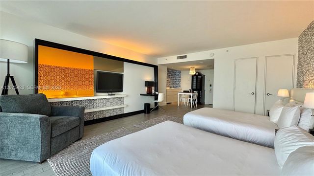1100 West Avenue 812, Miami Beach, FL 33139
