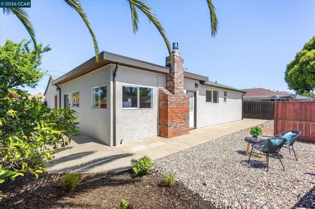 1784 Via Natal, San Lorenzo, CA 94580