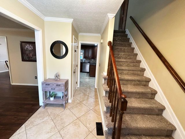 2193 Olde Sawmill Boulevard, Dublin, OH 43016