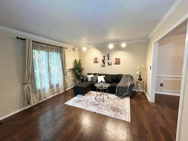 2193 Olde Sawmill Boulevard, Dublin, OH 43016