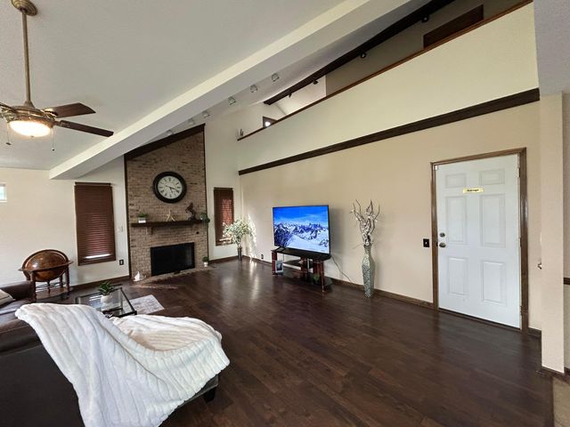 2193 Olde Sawmill Boulevard, Dublin, OH 43016