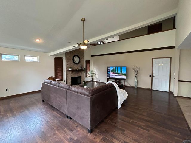 2193 Olde Sawmill Boulevard, Dublin, OH 43016