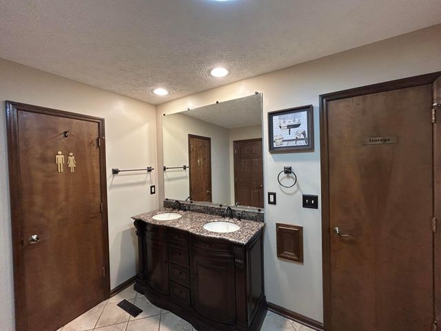 2193 Olde Sawmill Boulevard, Dublin, OH 43016