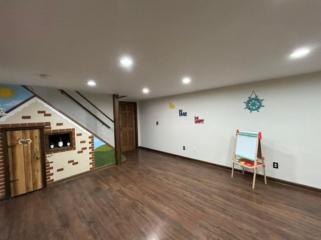 2193 Olde Sawmill Boulevard, Dublin, OH 43016