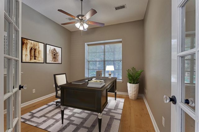 93 N Apple Springs Circle, The Woodlands, TX 77382