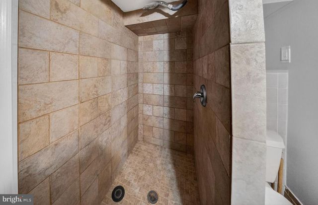 1353 KENNEDY ST NW, Washington, DC 20011