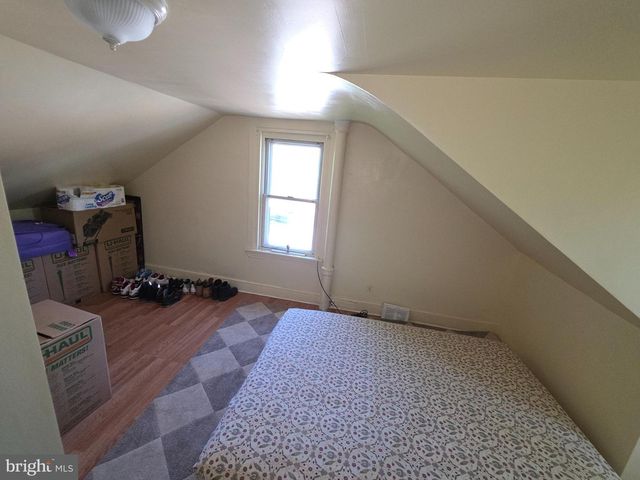 1142 CHESTNUT ST, Darby, PA 19023