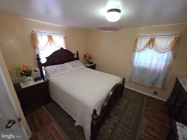 1142 CHESTNUT ST, Darby, PA 19023