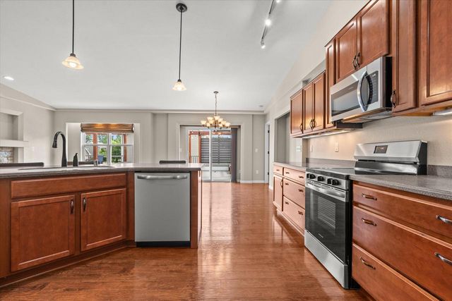 706 Sierra STREET, Hartford, WI 53027