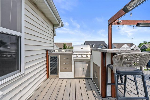 706 Sierra STREET, Hartford, WI 53027