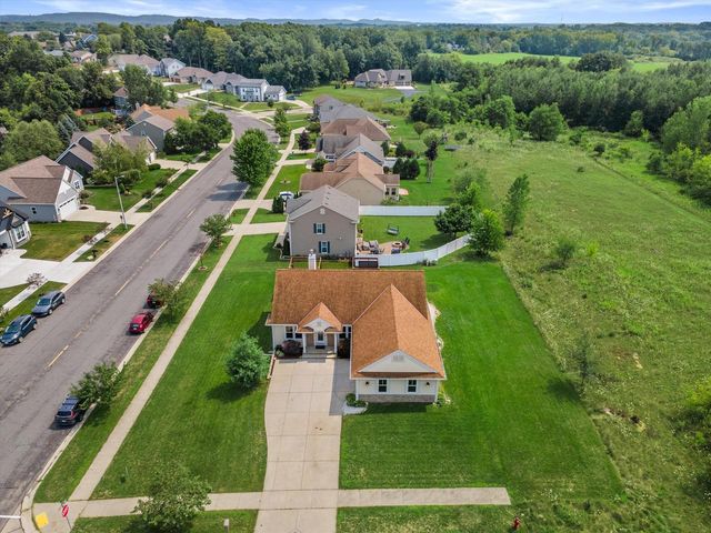 706 Sierra STREET, Hartford, WI 53027