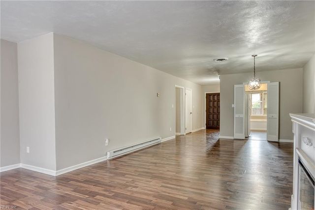 376 Merrimac Trl Unit 223, Williamsburg, VA 23185