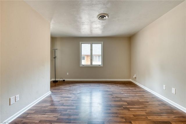 376 Merrimac Trl Unit 223, Williamsburg, VA 23185