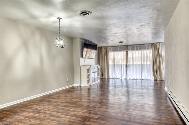 376 Merrimac Trl Unit 223, Williamsburg, VA 23185