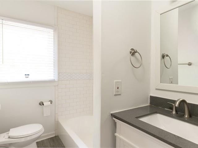 1987 Meadow Lane, Decatur, GA 30032