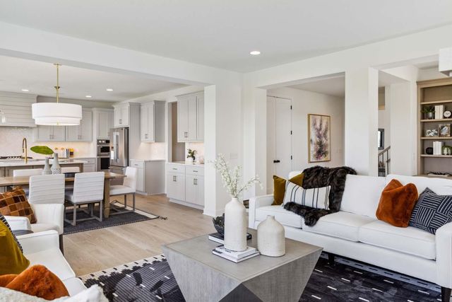 6260 134th Street N N, Hugo, MN 55038