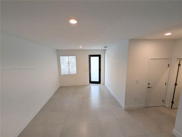 13644 SW 157th Ct, Miami, FL 33196