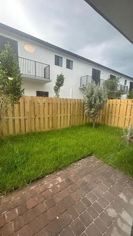 13644 SW 157th Ct, Miami, FL 33196