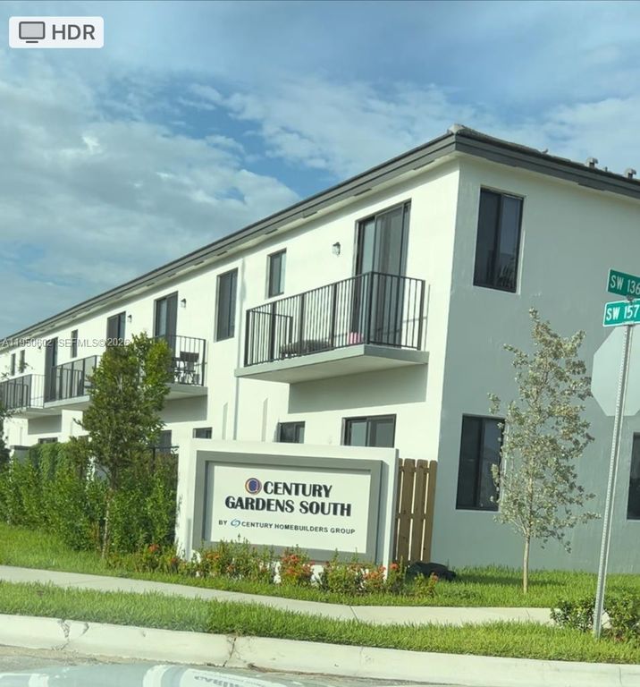 13644 SW 157th Ct, Miami, FL 33196