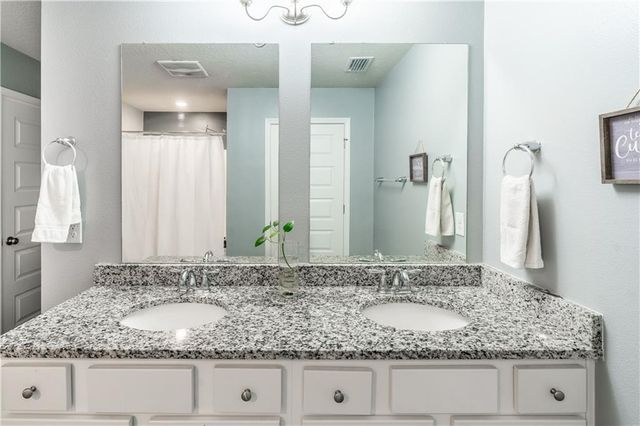 10720 Burlington N Way, Mobile, AL 36608