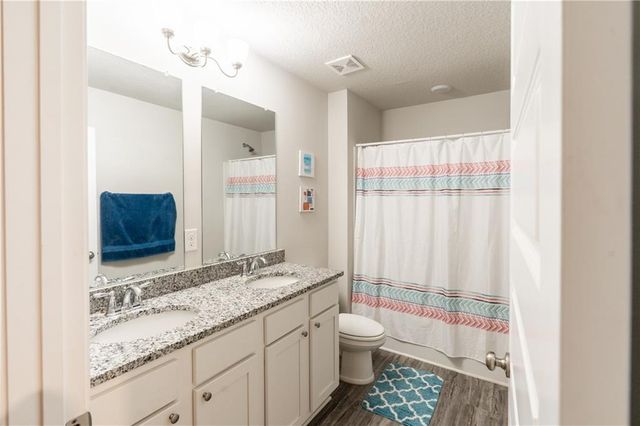 10720 Burlington N Way, Mobile, AL 36608