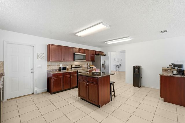 6 REYBURY LANE, Palm Coast, FL 32164