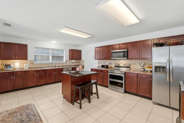 6 REYBURY LANE, Palm Coast, FL 32164