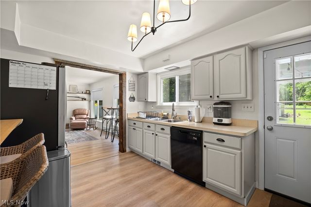 6052 Highland Road, Highland Heights, OH 44143