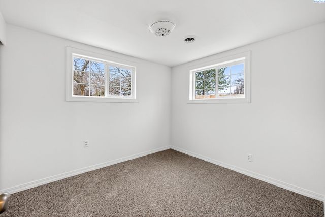 901 13th Street, Benton City, WA 99320