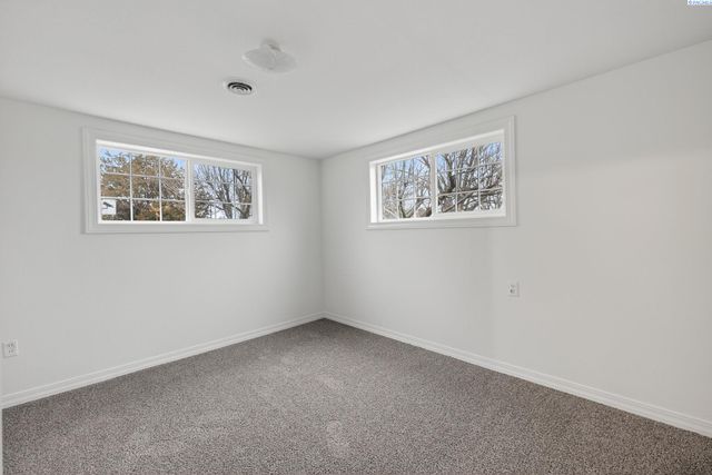 901 13th Street, Benton City, WA 99320