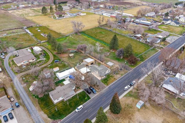 901 13th Street, Benton City, WA 99320