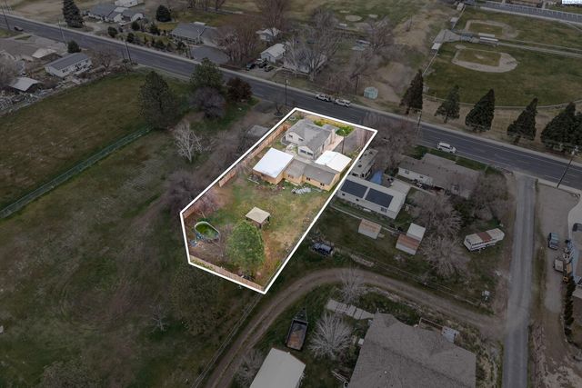 901 13th Street, Benton City, WA 99320