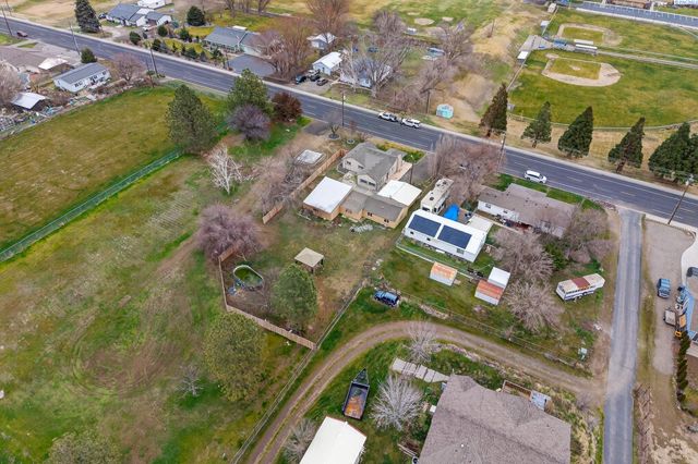 901 13th Street, Benton City, WA 99320
