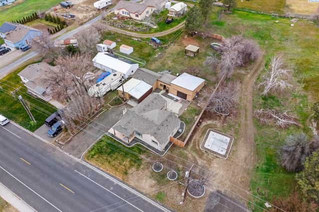 901 13th Street, Benton City, WA 99320