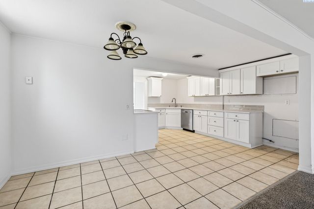 901 13th Street, Benton City, WA 99320