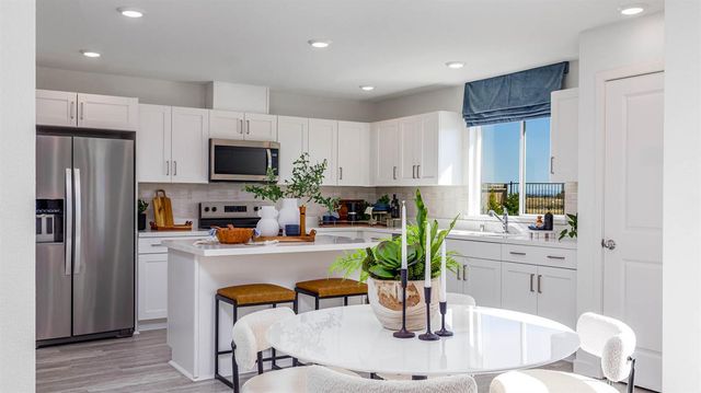 509 Foxtail Ct, Roseville, CA 95747