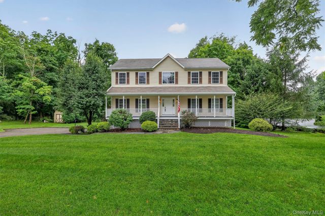 1 Stonefield Court, Cortlandt Manor, NY 10567