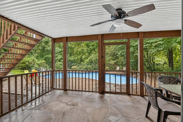 1 Stonefield Court, Cortlandt Manor, NY 10567